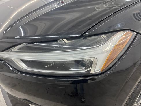 Used 2019 Volvo XC60 T6 Inscription w/ Protection Package Premier AWD/4WD image 34