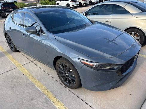 Used 2026 MAZDA MAZDA3 2.5 S Hatchback w/ Premium Pkg FWD image 3