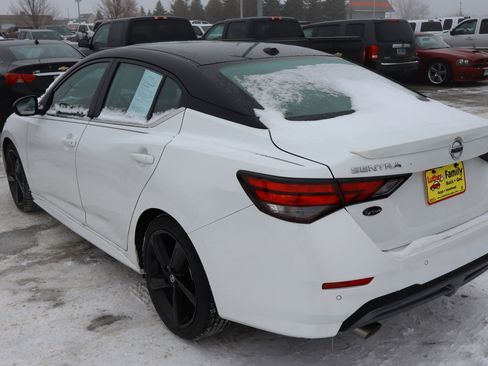 Used 2023 Nissan Sentra SR w/ SR Premium Package image 4