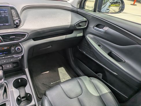 Used 2019 Hyundai Santa Fe FWD image 16