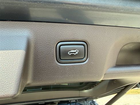 Used 2020 Hyundai Palisade Limited FWD image 23