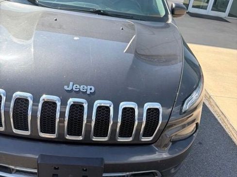 Used 2015 Jeep Cherokee Limited AWD/4WD image 25