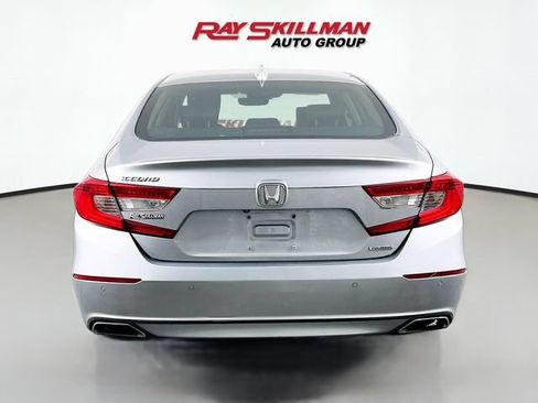 Used 2018 Honda Accord Touring image 6