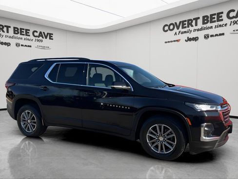 Used 2023 Chevrolet Traverse LT image 12