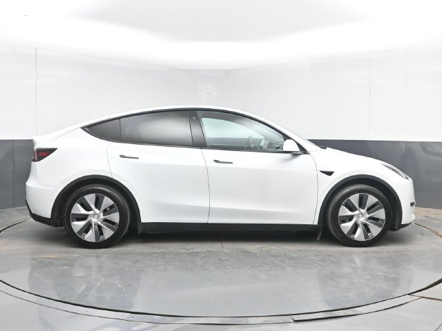 Used 2022 Tesla Model Y Long Range AWD/4WD image 15