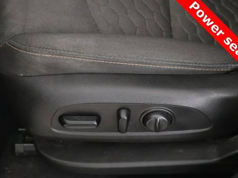 Used 2018 Chevrolet Equinox LT w/ Sun & Infotainment Package image 19