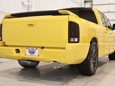 Used 2005 Dodge Ram 1500 Truck 2WD Quad Cab image 9