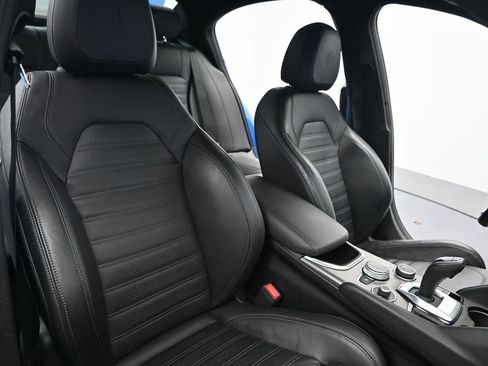 Used 2021 Alfa Romeo Giulia Ti Sport image 11