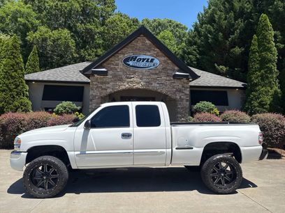 Used 2004 GMC Sierra 1500 SLT w/ Light Duty Power Package