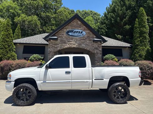 Used 2004 GMC Sierra 1500 SLT w/ Light Duty Power Package RWD image 1
