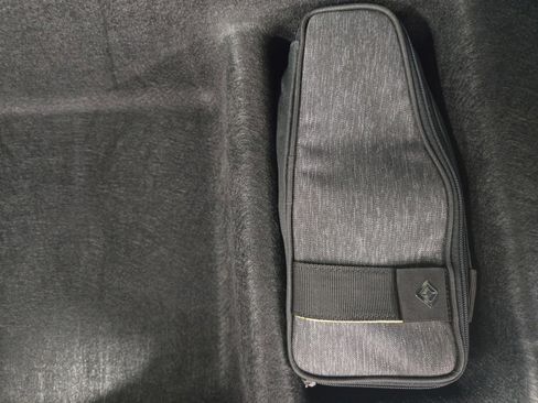 Used 2022 Rivian R1S Launch Edition image 34