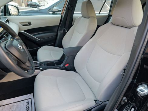 Used 2023 Toyota Corolla Cross L image 20