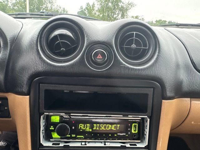 Used 1999 MAZDA MX-5 Miata RWD image 14