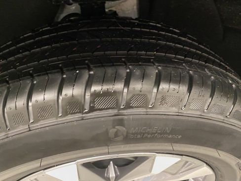 New 2026 Chevrolet Equinox LT w/ Convenience Package II image 28