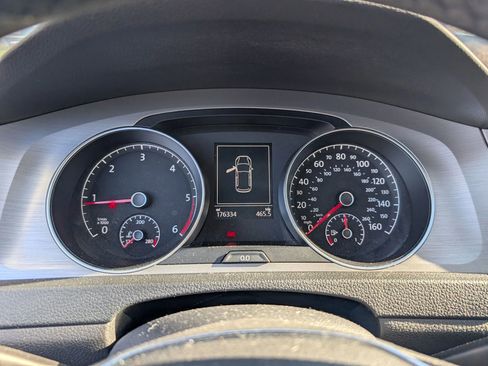 Used 2015 Volkswagen Golf TDI S image 14