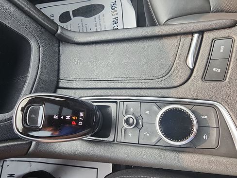 Used 2020 Cadillac XT5 Premium Luxury AWD/4WD image 19