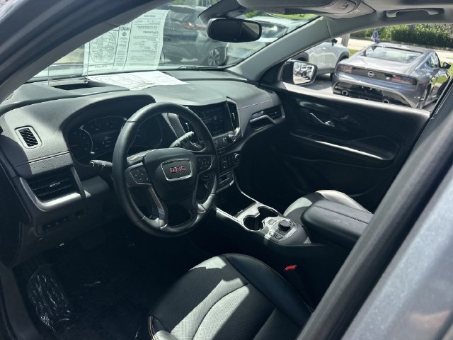 Used 2023 GMC Terrain AT4 w/ Tech Package AWD/4WD image 11