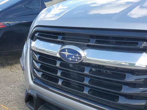 Used 2024 Subaru Ascent Limited w/ Technology Package AWD/4WD image 5