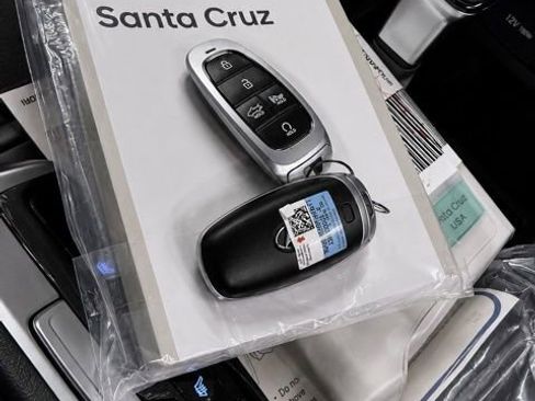 Used 2024 Hyundai Santa Cruz Night AWD/4WD image 25