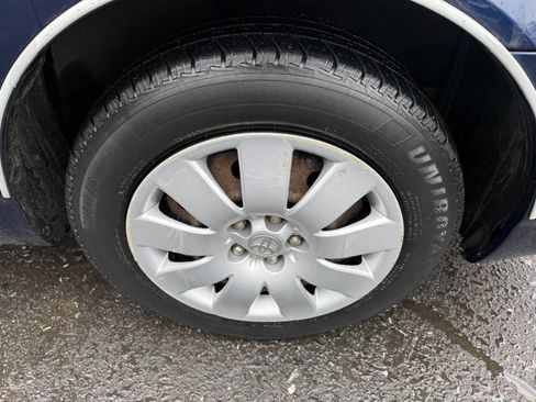 Used 2004 Toyota Corolla CE FWD image 12