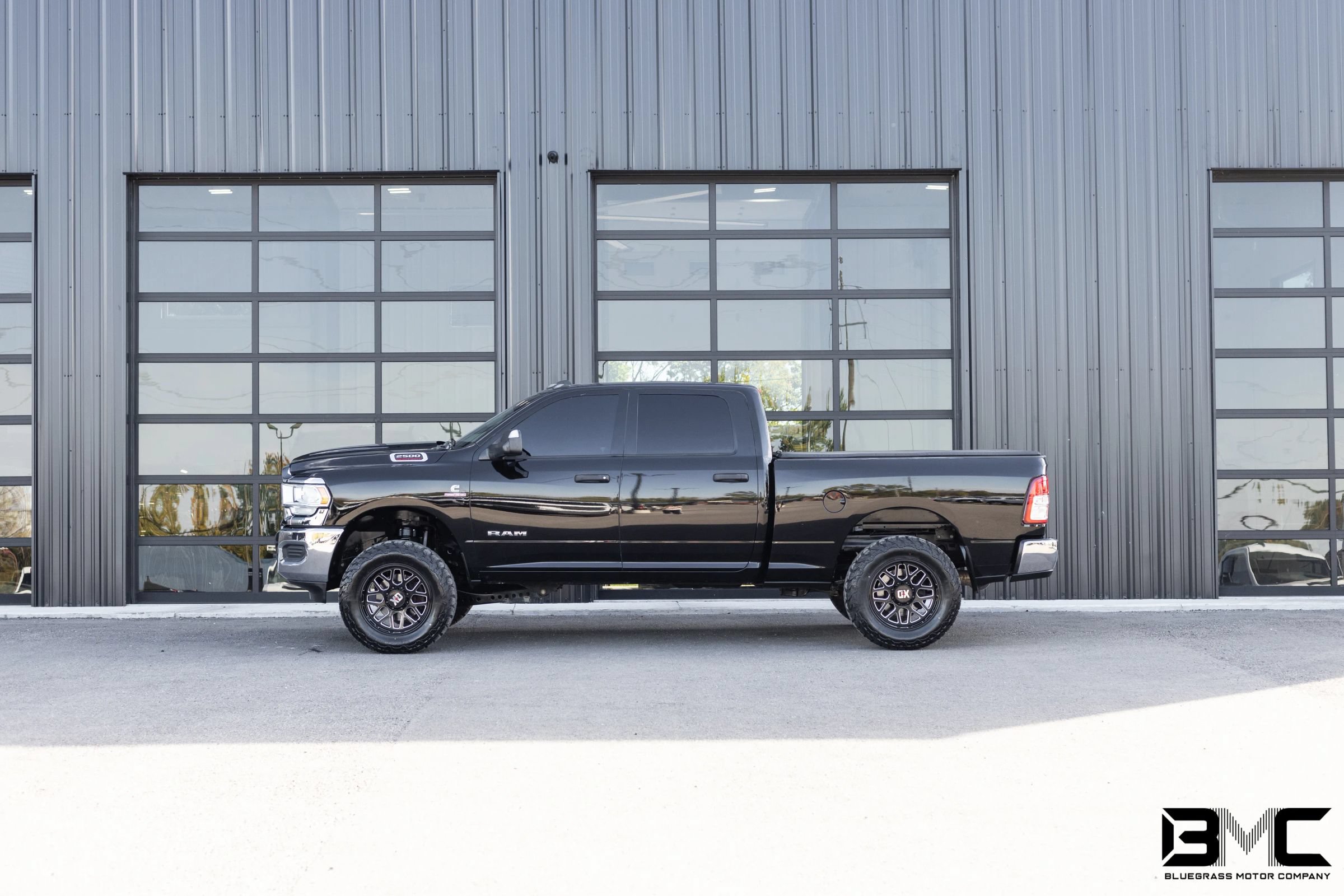 Used 2021 RAM 2500 Tradesman w/ Chrome Appearance Group AWD/4WD image 1