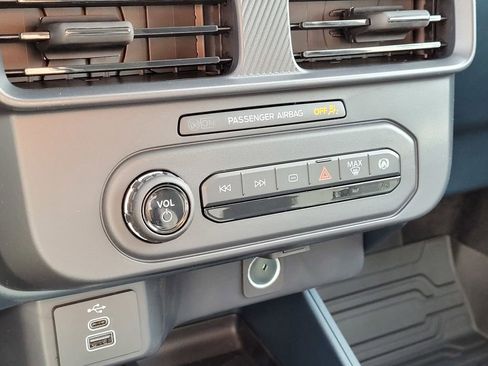 New 2026 Ford Maverick XL image 47