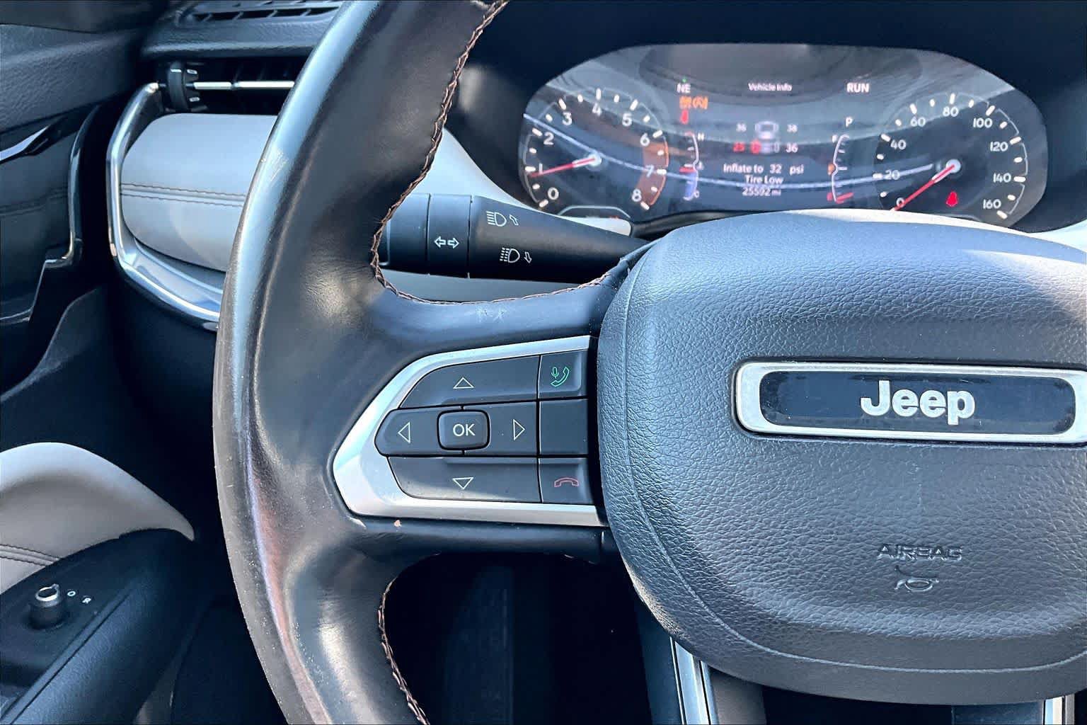 Used 2022 Jeep Compass Limited w/ Sun and Sound Group AWD/4WD image 22