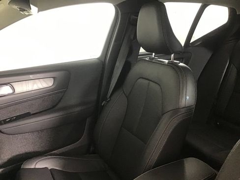 Used 2026 Volvo XC40 B5 Plus w/ Protection Package Premier AWD/4WD image 22