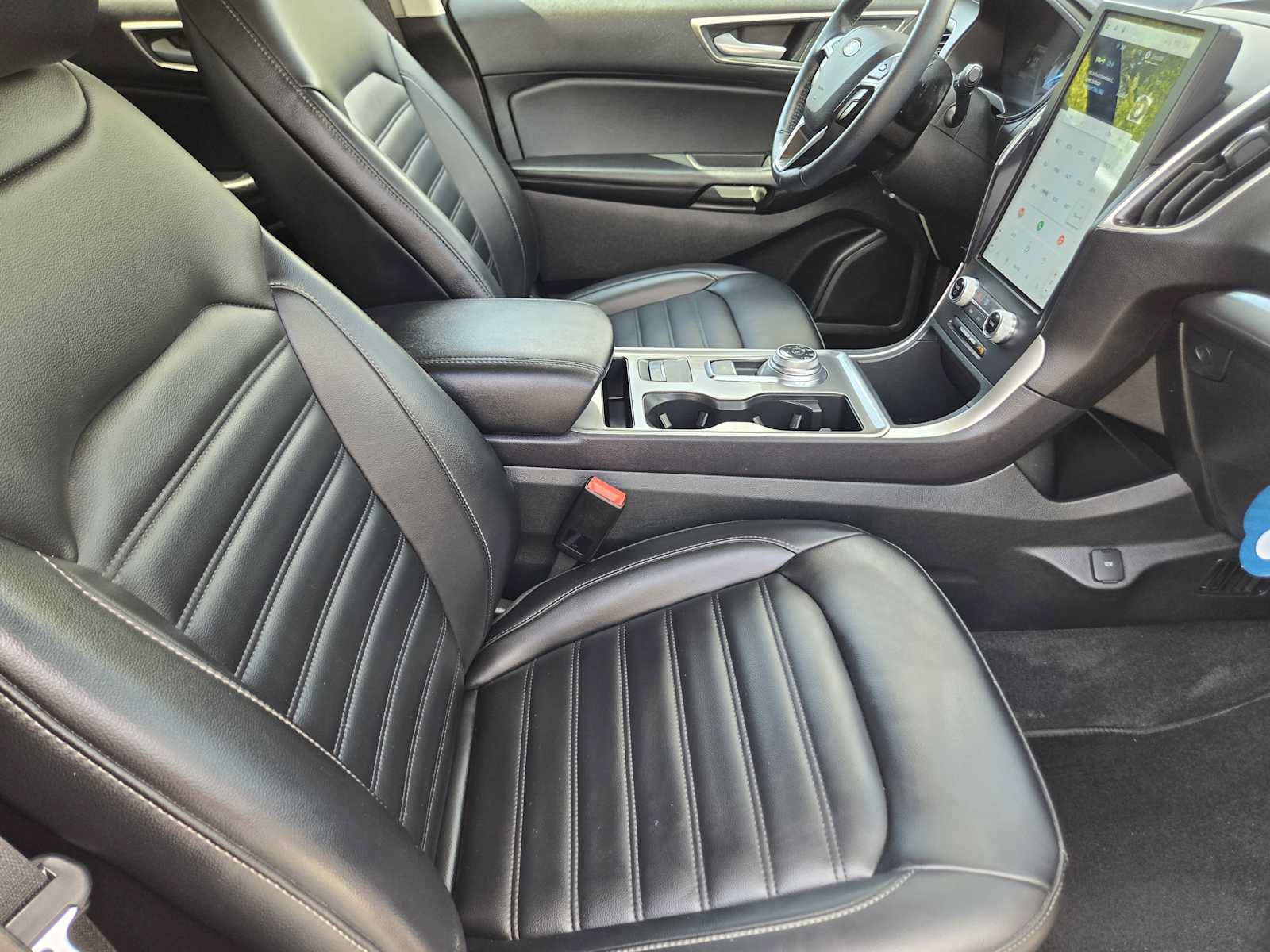 Used 2024 Ford Edge SEL AWD/4WD image 15