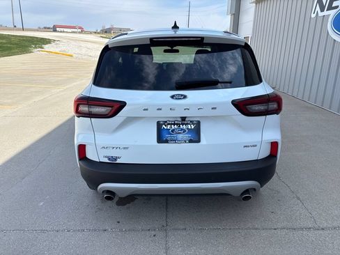 Used 2024 Ford Escape Active w/ Tech Pack #1 AWD/4WD image 5
