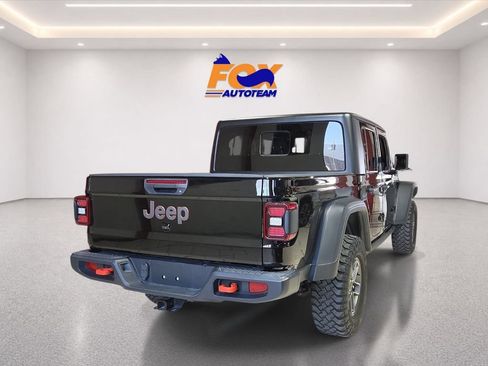 Used 2024 Jeep Gladiator Mojave w/ Convenience Group AWD/4WD image 4