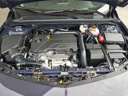 New 2025 Chevrolet Malibu LS image 28