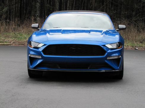 Used 2020 Ford Mustang Convertible w/ Equipment Group 101A image 12