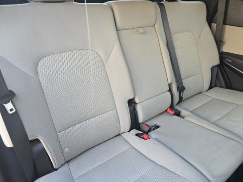 Used 2017 Hyundai Santa Fe Sport AWD/4WD image 18