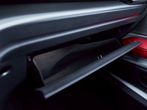 Used 2024 Aston Martin DB12 Coupe image 64