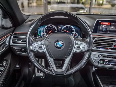 Used 2019 BMW 740i w/ M Sport Package RWD image 27
