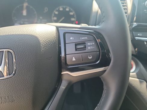 Used 2025 Honda Odyssey EX-L image 19