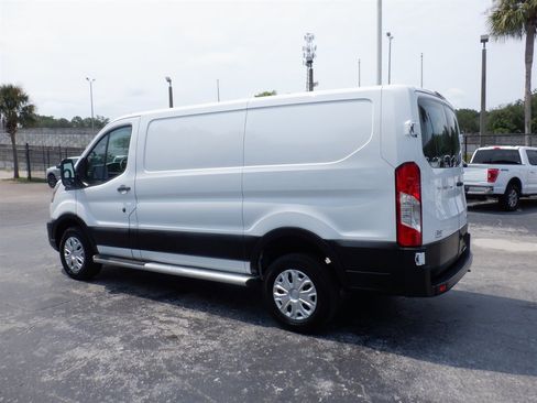 Used 2025 Ford Transit 250 Low Roof w/ Exterior Upgrade Package RWD image 3