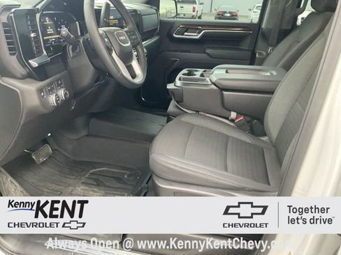 Used 2023 GMC Sierra 1500 SLE image 31