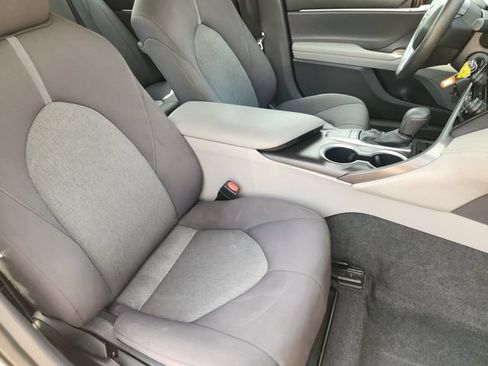 Used 2024 Toyota Camry LE FWD image 10