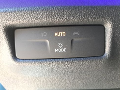 New 2026 Volkswagen Tiguan SE R-Line AWD/4WD image 25