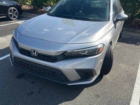 Used 2022 Honda Civic LX image 1