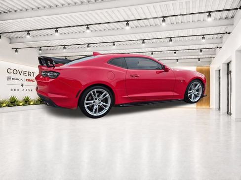 Used 2019 Chevrolet Camaro SS RWD image 12