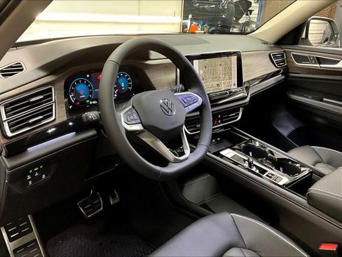 New 2026 Volkswagen Atlas SEL Premium R-Line AWD/4WD image 7