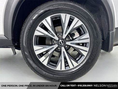 Certified 2023 Nissan Rogue SV image 28