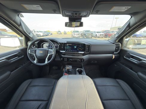 Used 2025 Chevrolet Silverado 1500 LTZ w/ LTZ Premium Package image 13