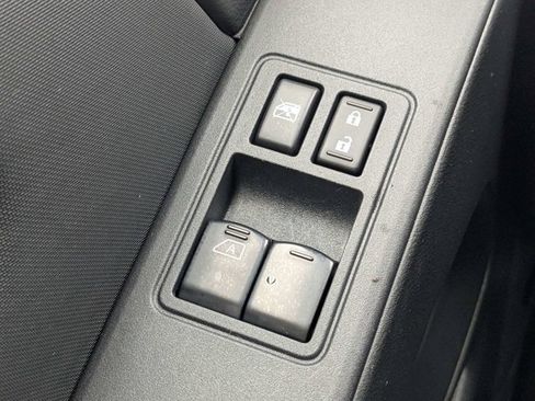 Used 2022 Nissan Frontier S image 21