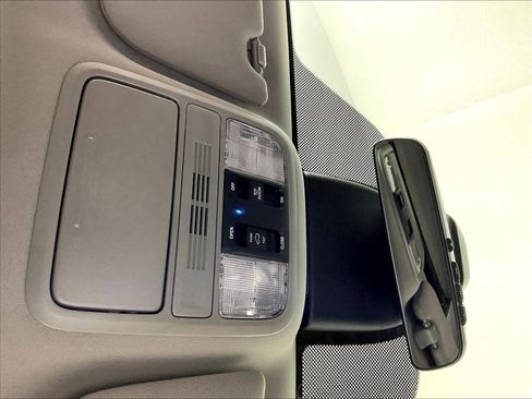 Used 2024 Honda Odyssey EX-L image 37