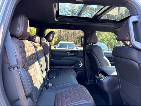 New 2026 Nissan Armada Platinum image 16