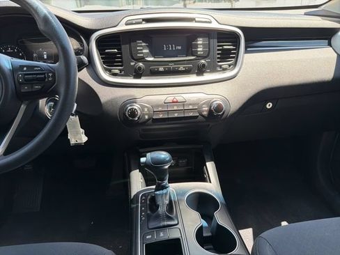 Used 2016 Kia Sorento AWD image 26